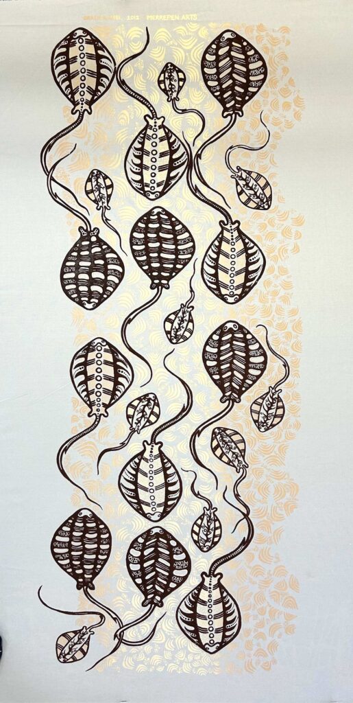 Gracie Kumbi - Stingrays on ivory - Panel - Image 3